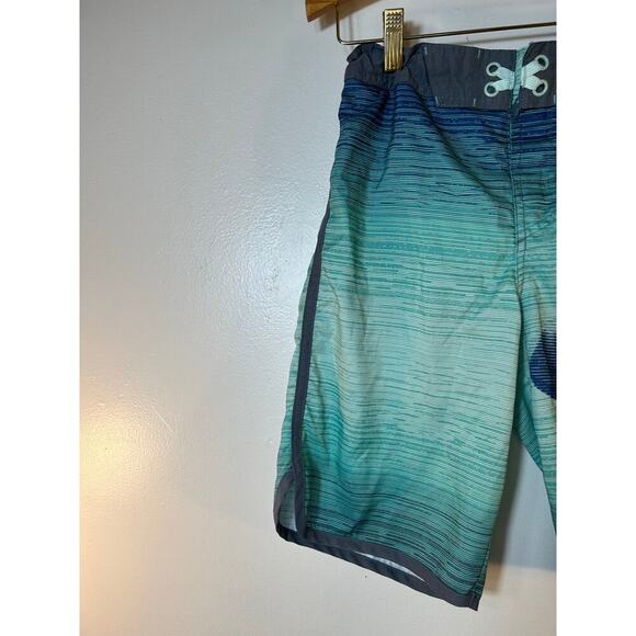 ART CLASS Boy’s Shark Adjustable Waist Swim Trunks / Size: 14 - Picture 6 of 10